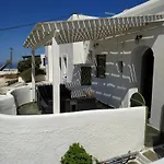 Sigalas House, Island Semesterbostad