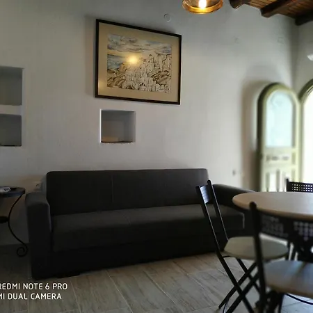 Sigalas House, Island Holiday home *